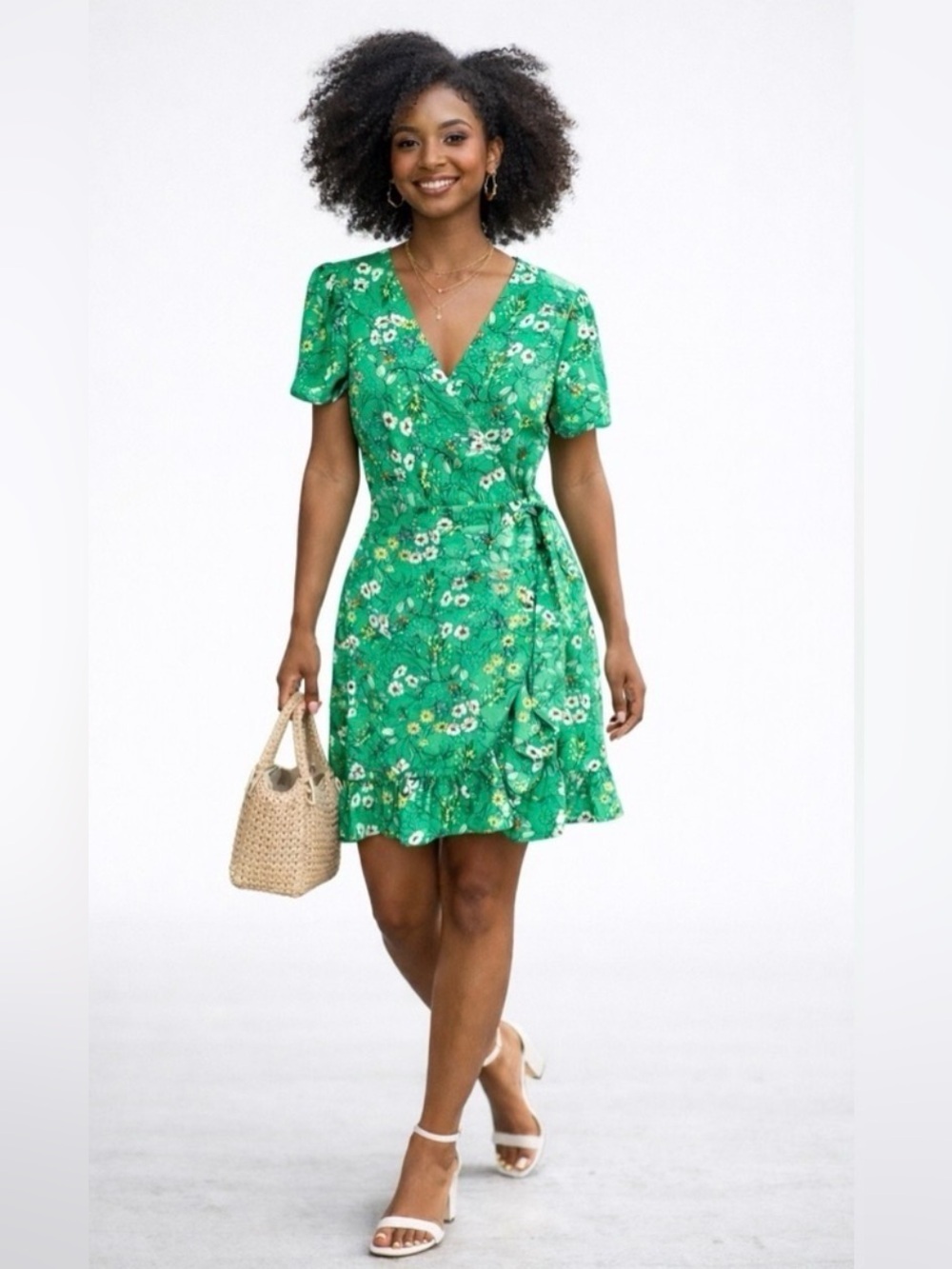 AUW Green Floral Short Sleeve Wrap Dress Womens
Size Large